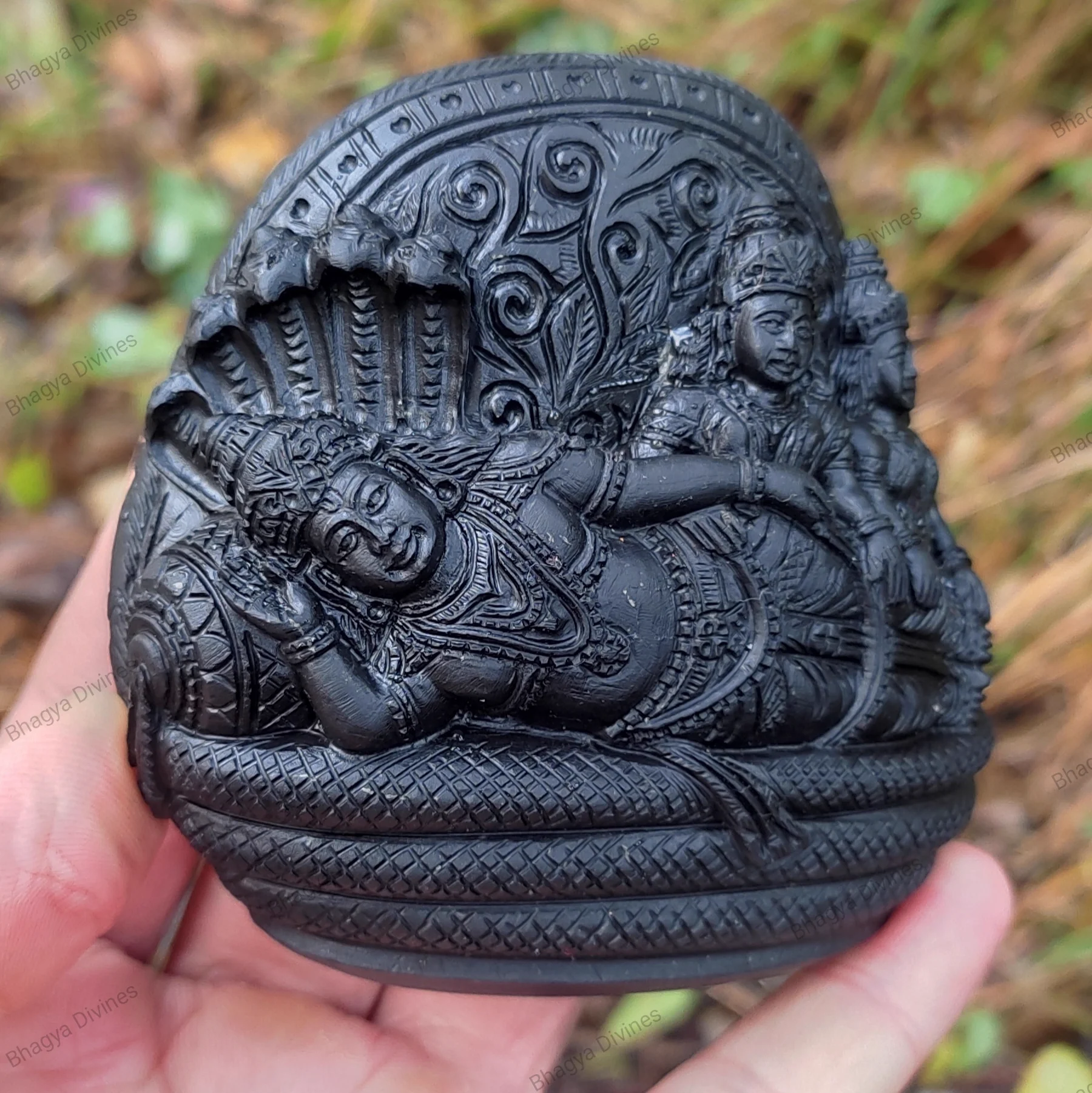 Narayana with Sridevi and Bhudevi Shaligram Murti — view 2